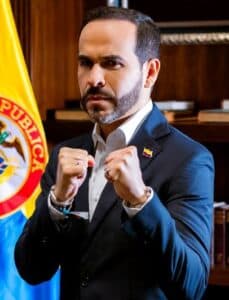 De la Espriella con leve ventaja, pero el escrutinio definirá quién será el próximo presidente