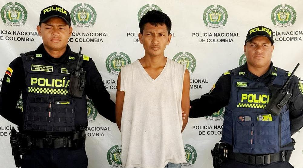 Policía captura a dos personas y recupera halcón en operativos de Maicao