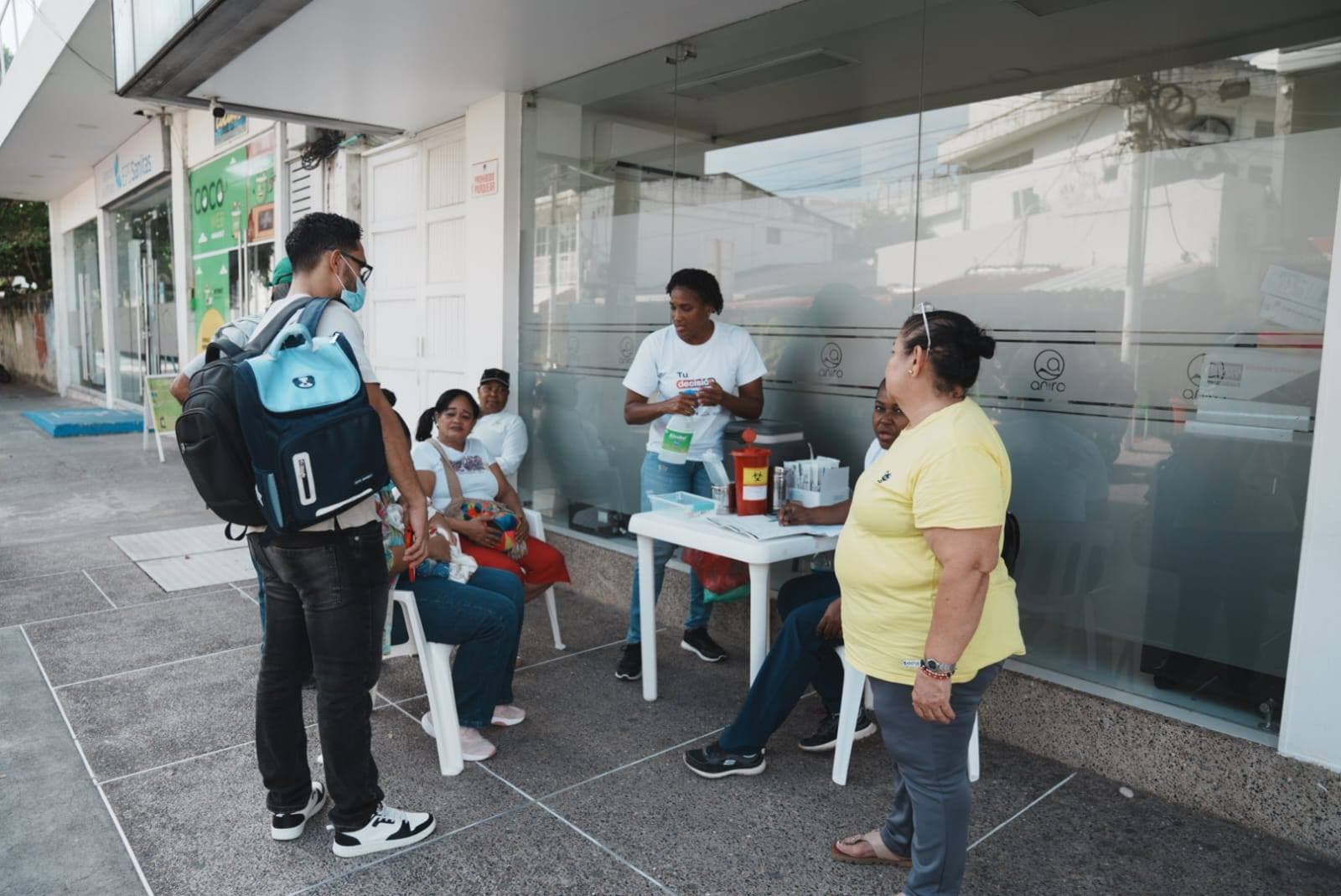 Las islas intensifican campaña de vacunación enfocada en niños y adultos mayores
