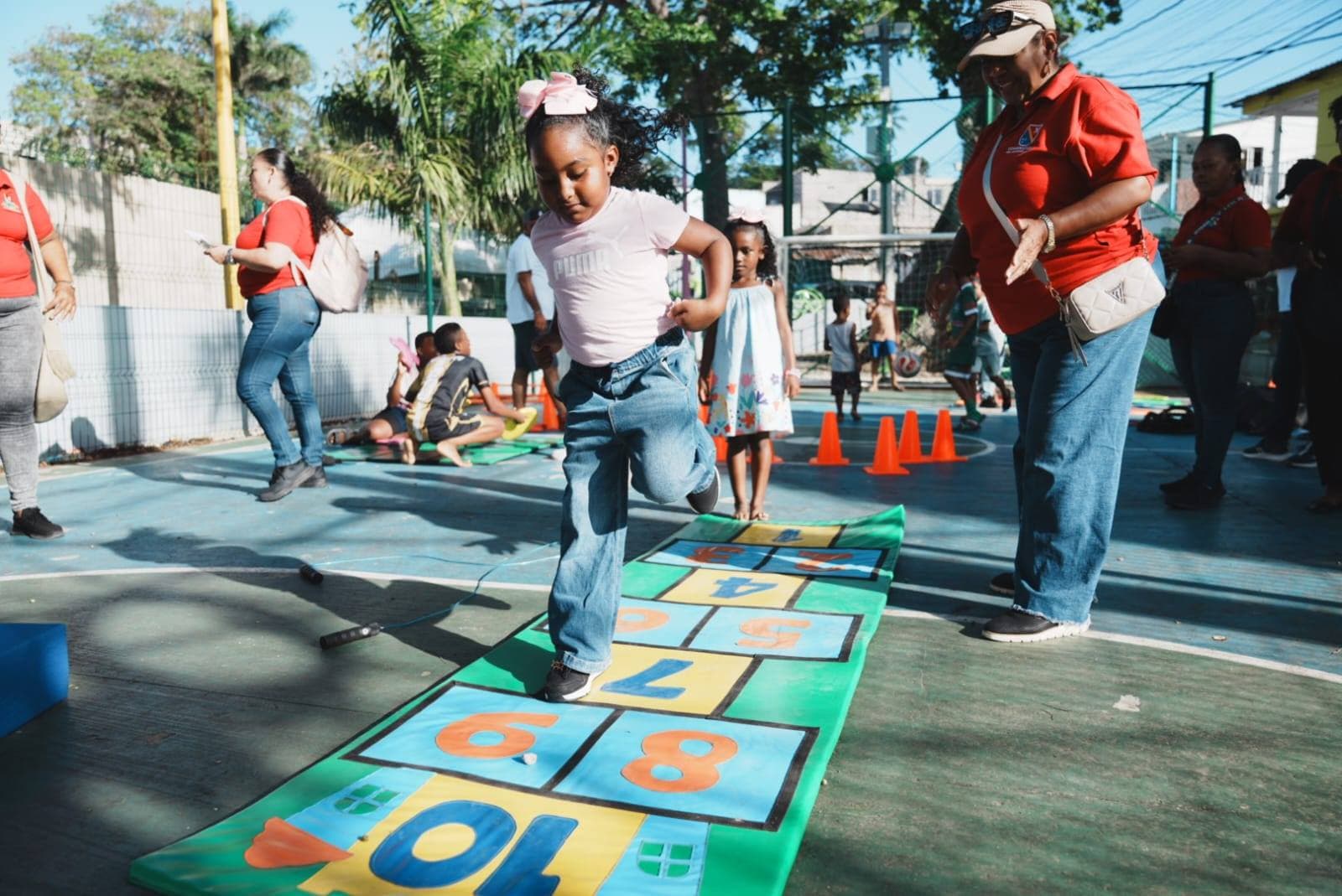 Las Palmas se llena de color: Desarrollo Social celebra el Mes de la Niñez con jornada recreativa