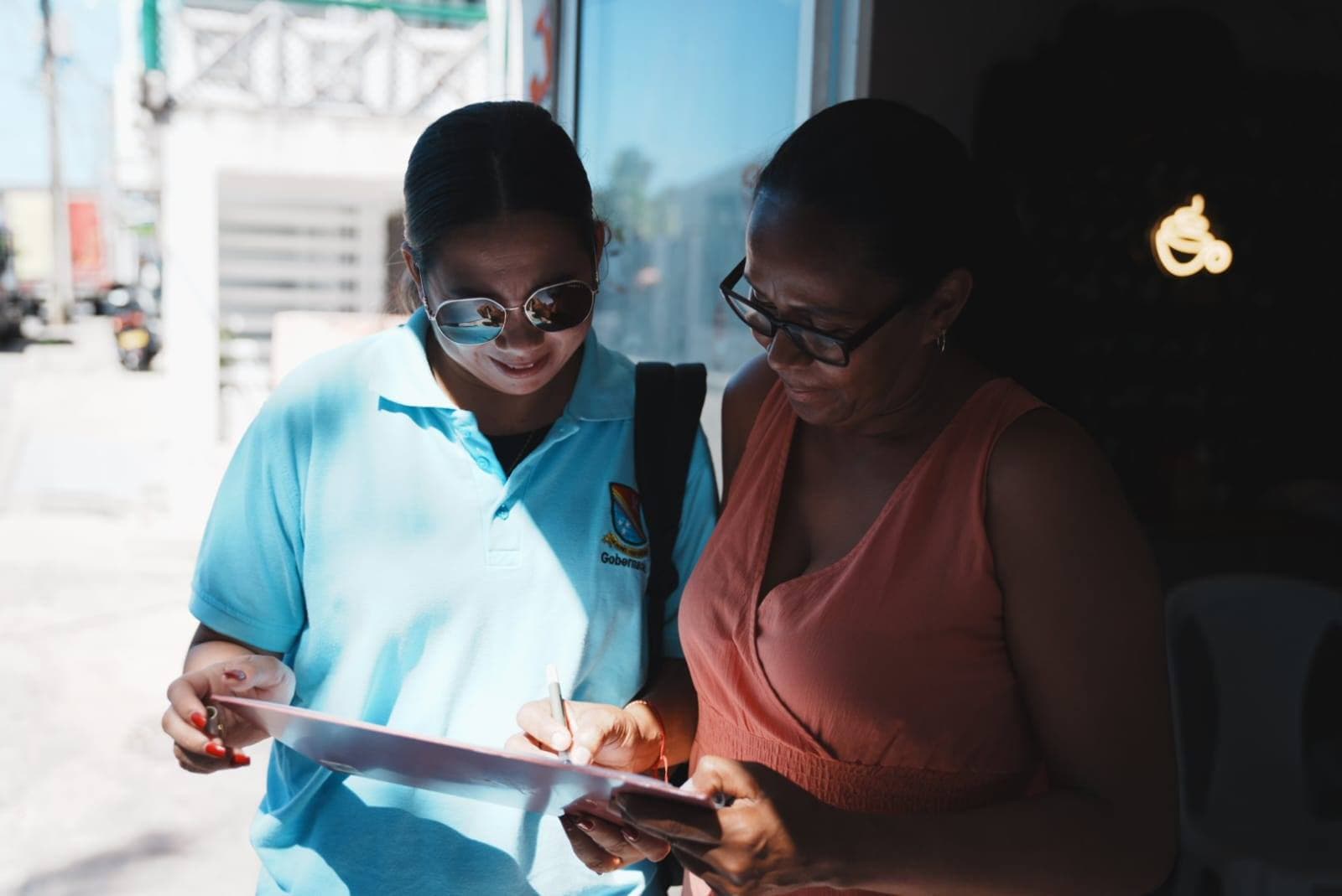Gobernación refuerza conciencia ambiental en comunidades del humedal Spratt Bight