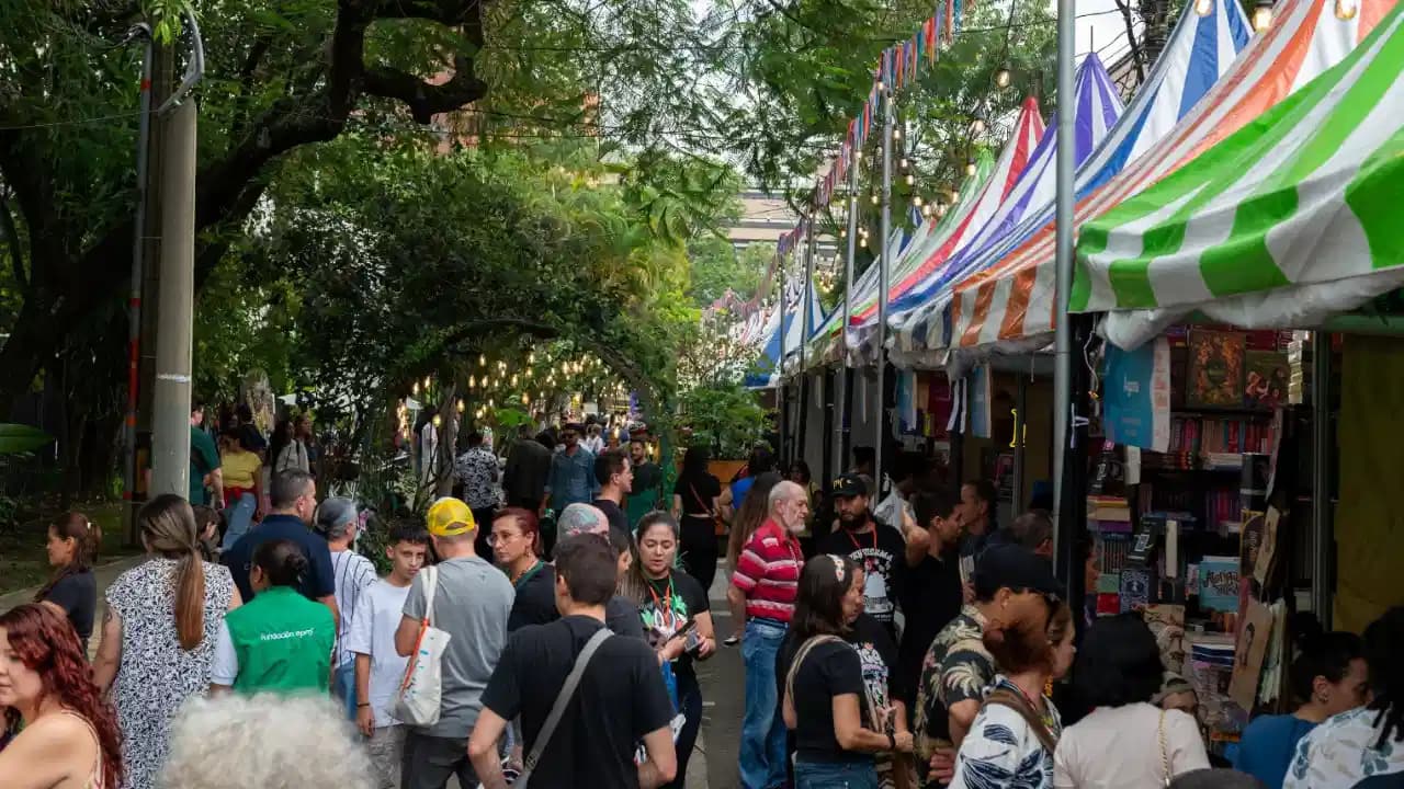 Medellín celebra 20 años de Días del Libro con 300 actividades y autores destacados