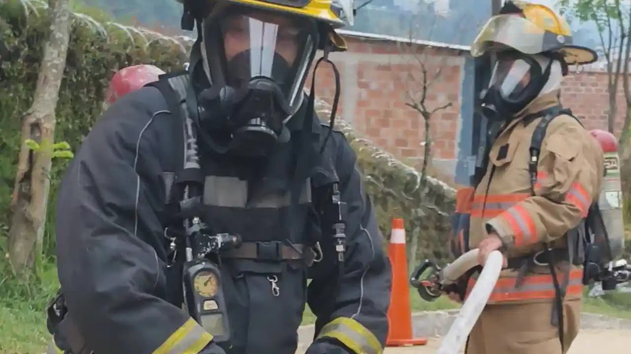Controlada fuga de gas en La Estrella tras perforación de tubería en el sur del Valle
