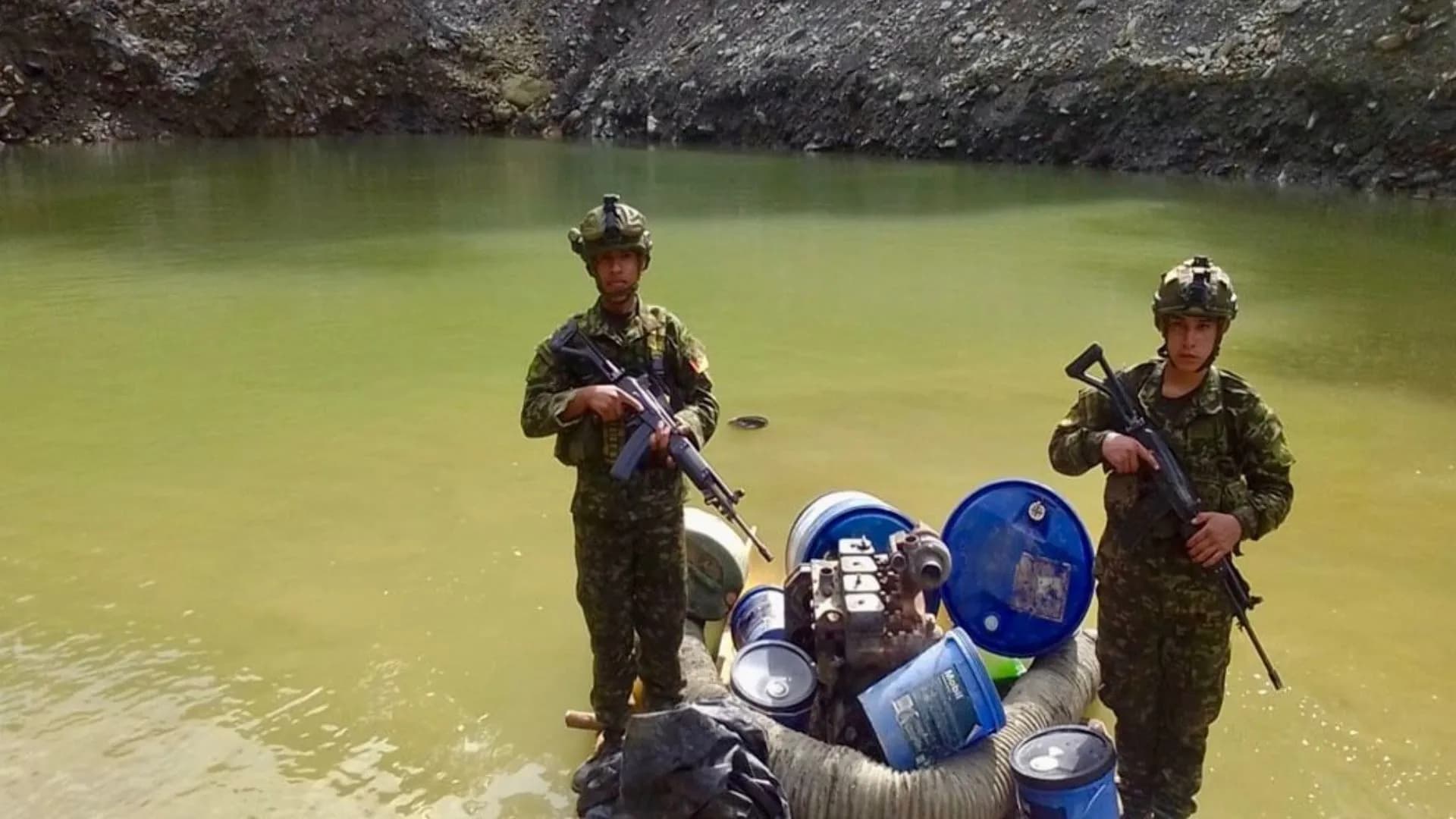 Ejército destruye mina ilegal del Clan del Golfo en Ituango que movía casi 800 millones mensuales