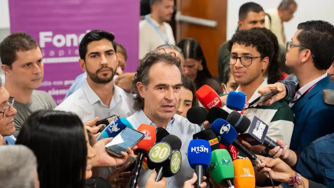 Medellín abre 1.300 becas para pregrado y posgrado con recursos del presupuesto participativo