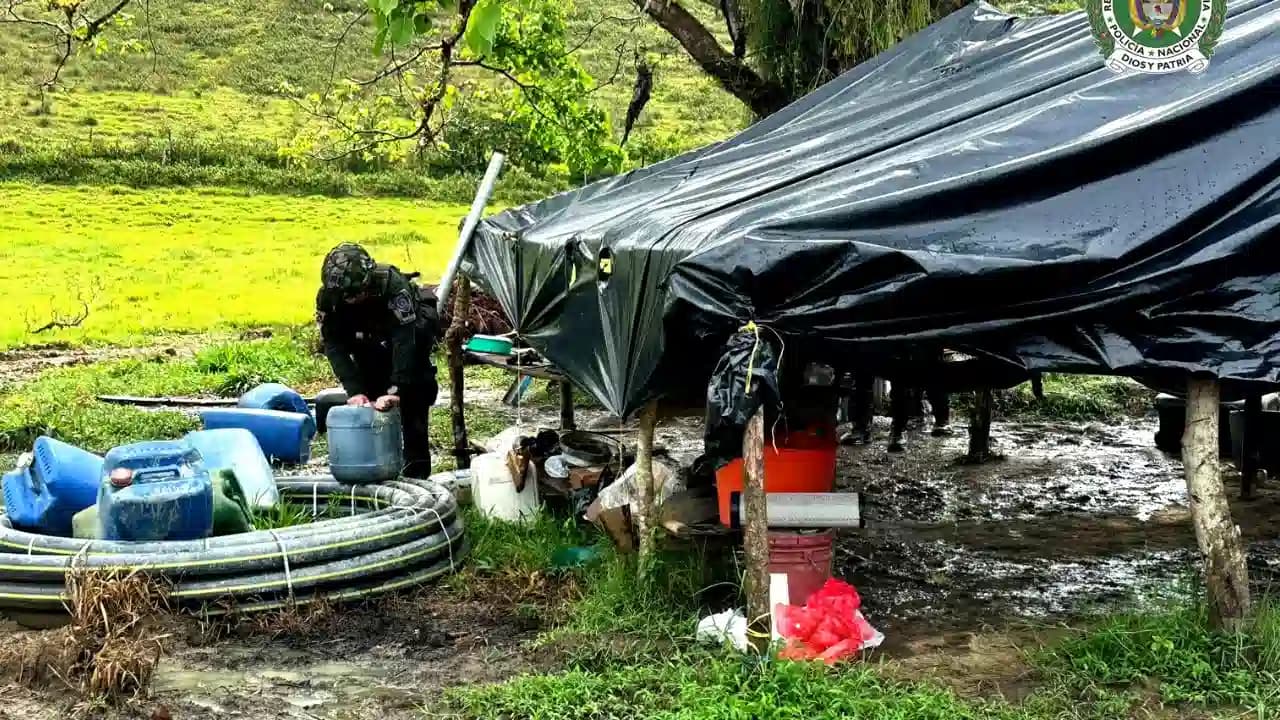 Autoridades destruyen más de mil millones en maquinaria de minería ilegal en San Luis