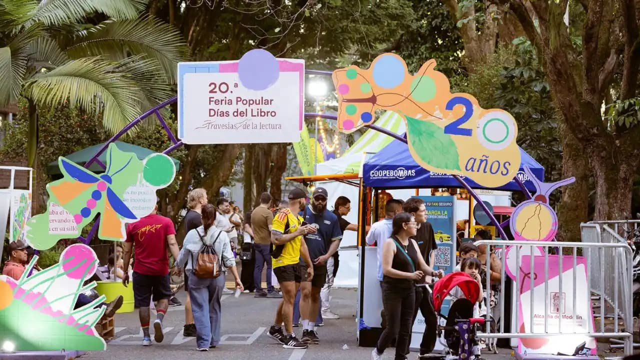 Días del Libro celebra 20 años en Medellín con récord de ventas y miles de lectores
