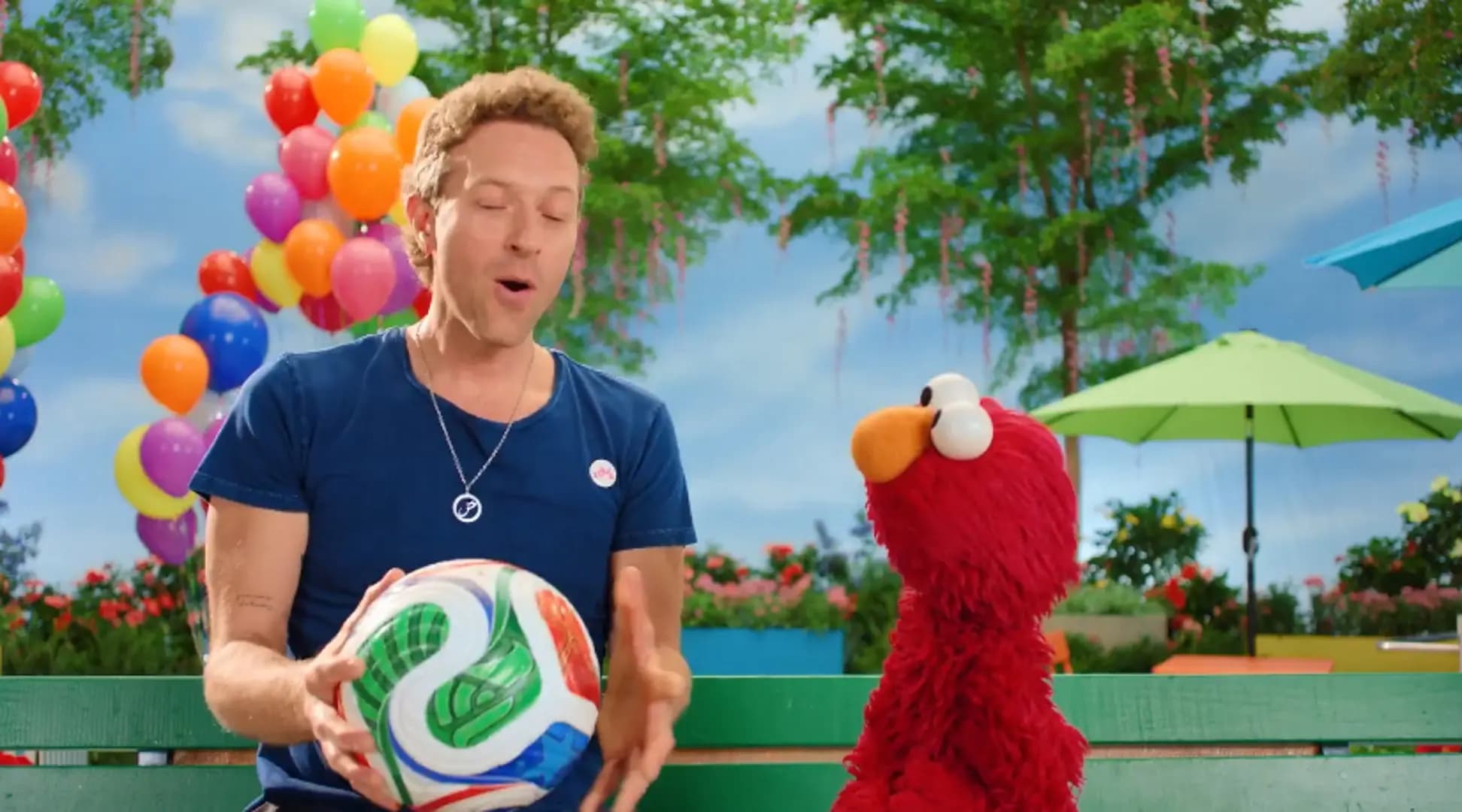 Chris Martin dirigirá el show de medio tiempo de la final del Mundial 2026 con Shakira, Madonna y BTS