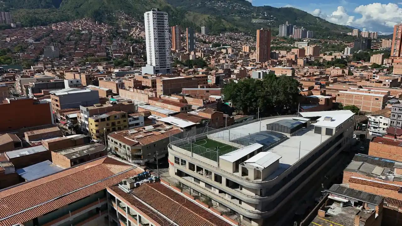 Plaza de Mercado de Bello ultima detalles para abrir sus puertas a comerciantes y consumidores