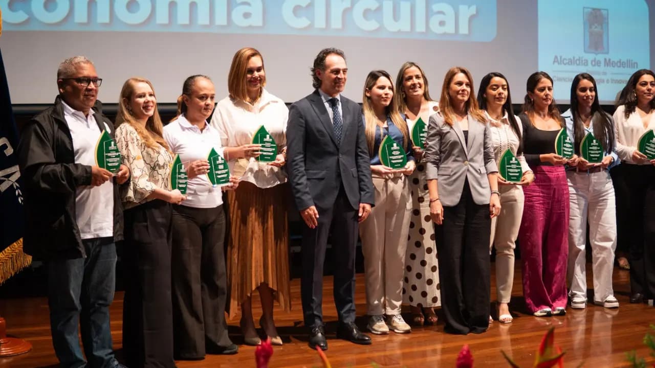 Medellín prepara a 60 educadoras para enseñar igualdad de género desde la guardería