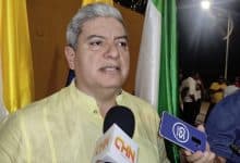 Exalcalde de Lorica sale de UCI y agradece "el poder de un pueblo unido en oración"