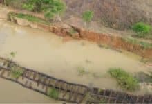 San Pelayo en vilo: grietas y filtraciones amenazan la Boca del Mañe mientras sube el río Sinú