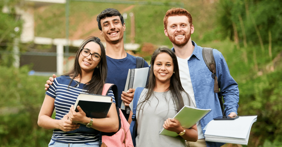 UCC abre su catálogo de cursos y diplomados para profesionales que quieren actualizarse