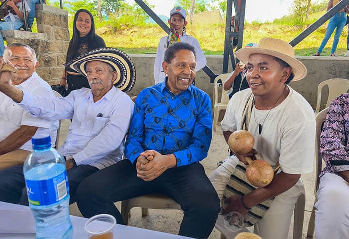 Israel Romero es homenajeado en encuentro que mezcla vallenato con tradiciones kankuamas