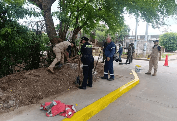Policía, Ejército y empresa privada recuperan espacios de escuela en barrio La Sabanita