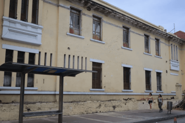 Obras en inmueble histórico de Santa Marta generan alarma por posibles daños al patrimonio