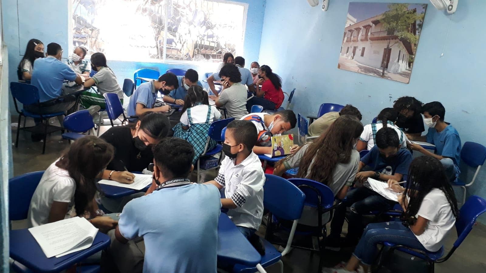 Alcaldía activa protocolos tras intoxicación alimentaria en colegio de Santa Marta