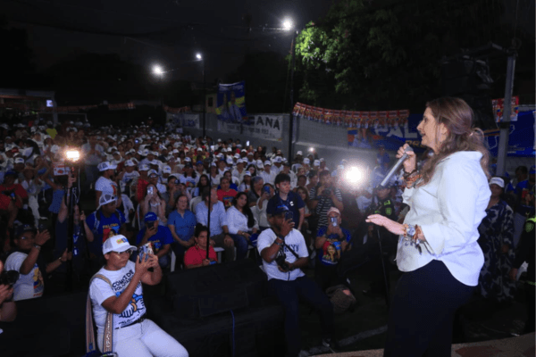 Paloma Valencia promete solucionar crisis del agua en Santa Marta y busca apoyo de la Costa Caribe