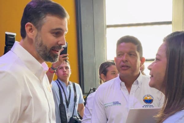 Santa Marta pide a Transporte la doble calzada hacia el puerto para mejorar movilidad