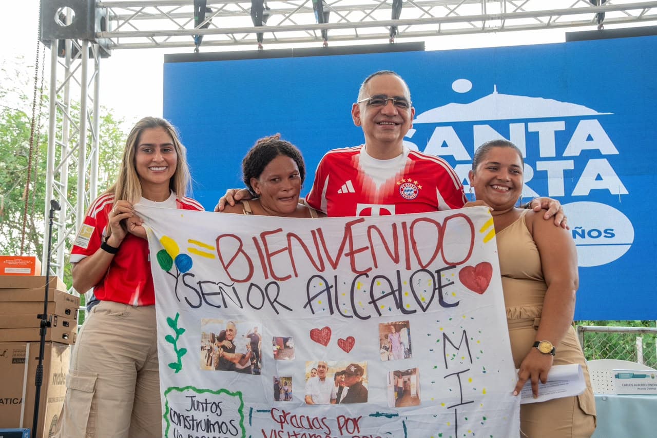 Alcalde Pinedo anuncia legalización de terrenos en El Milagro tras 30 años sin presencia estatal