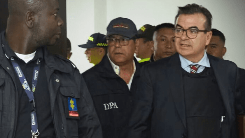 Exdirector de la UNGRD acepta cargos por multimillonario fraude con carrotanques en La Guajira