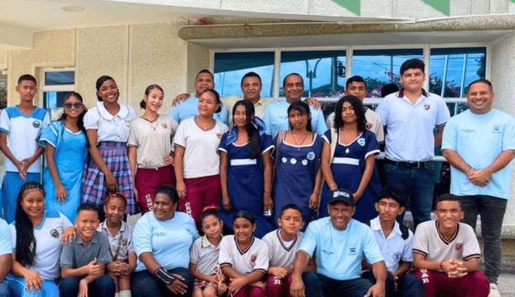 Niños de Hatonuevo vivieron un día como concejales y aprendieron cómo funciona la política local