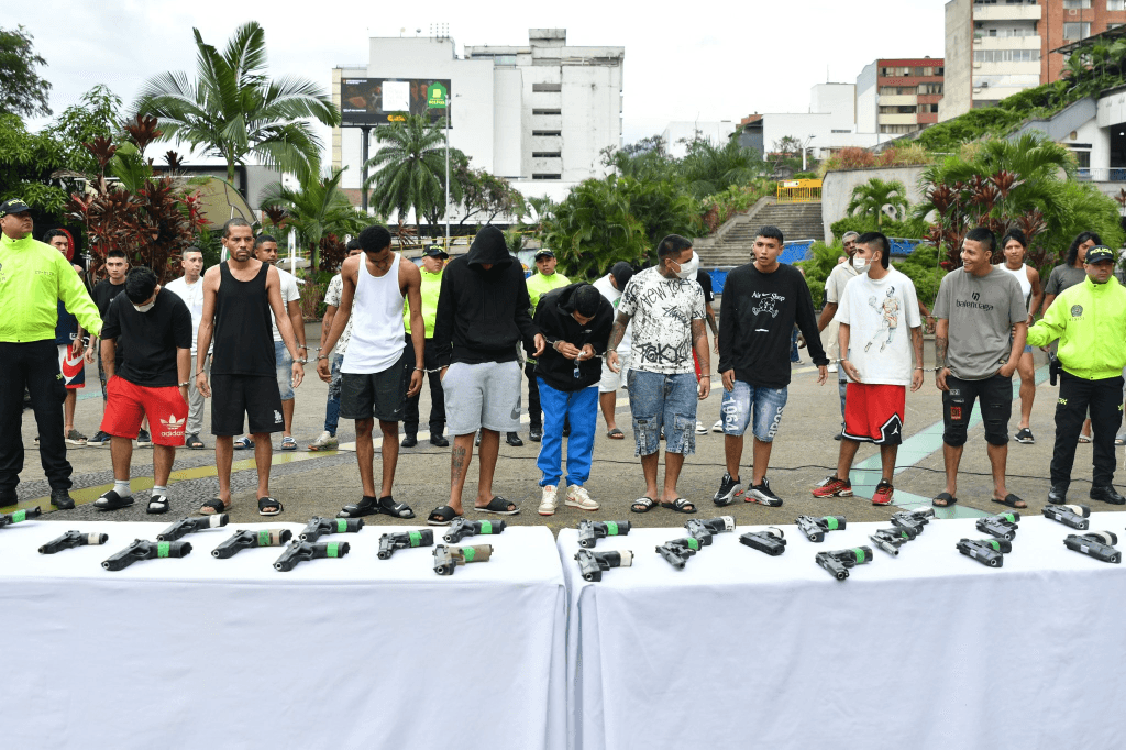Cali intensifica golpes a la criminalidad: 47 capturas y 180 armas en nueva ofensiva de seguridad