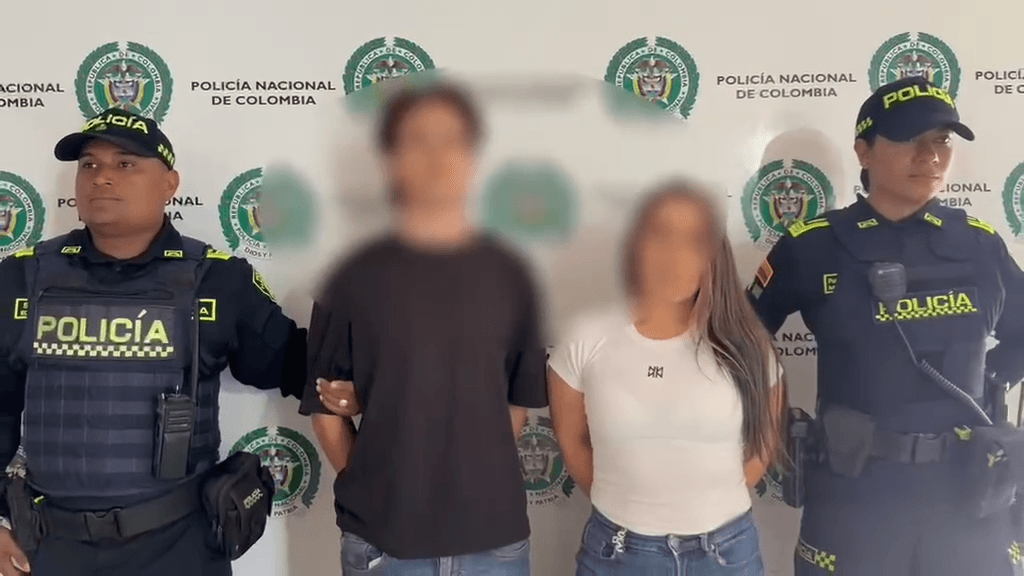 Pareja capturada en Palmira llevaba 12 millones en marihuana en una motocicleta