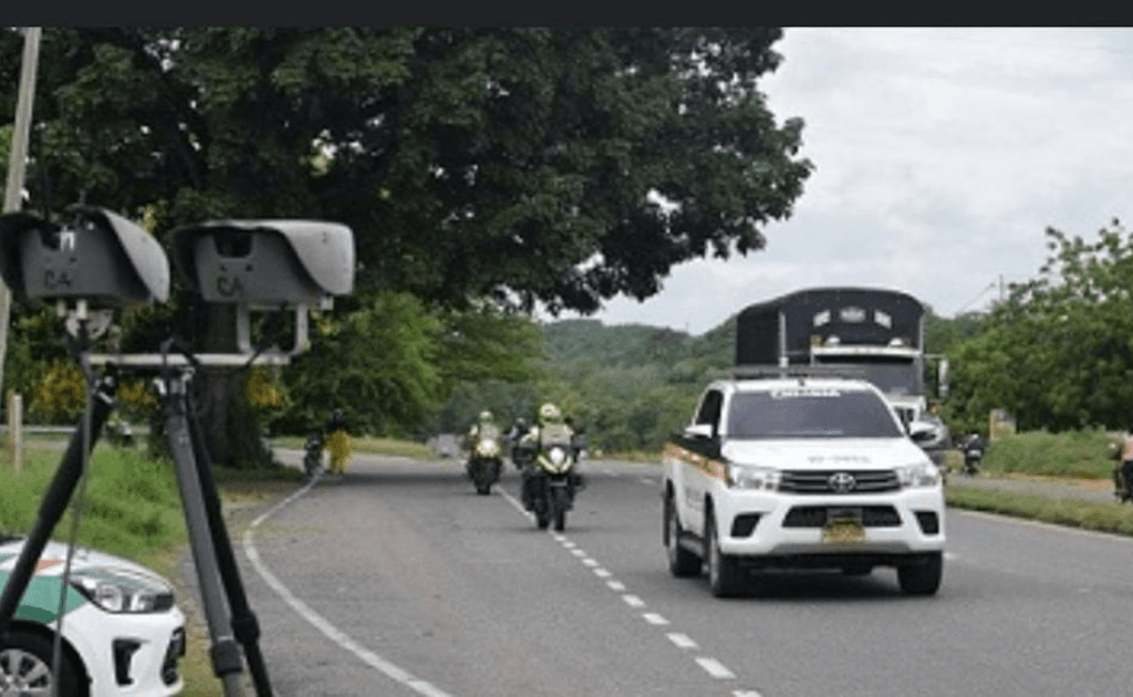 Senadora denuncia que fotomultas en Sucre se convirtieron en máquina de captación de dinero