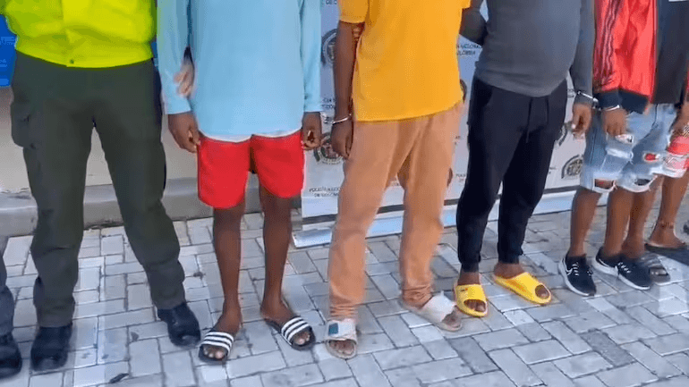 Policía captura 15 personas y decomisa más de 1.200 dosis en operativo del fin de semana en Bolívar