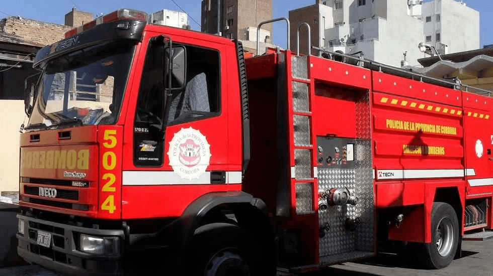 Bomberos sofocaron rápidamente un incendio en edificio de Nueva Córdoba sin víctimas