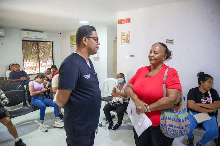 Atlántico envía médicos especialistas a 22 municipios para salvar vidas de madres e hijos
