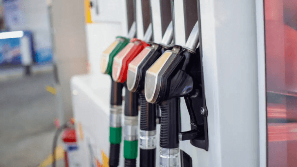 Gasolina sube $400 por galón desde mayo: el Gobierno cierra grifo a los subsidios