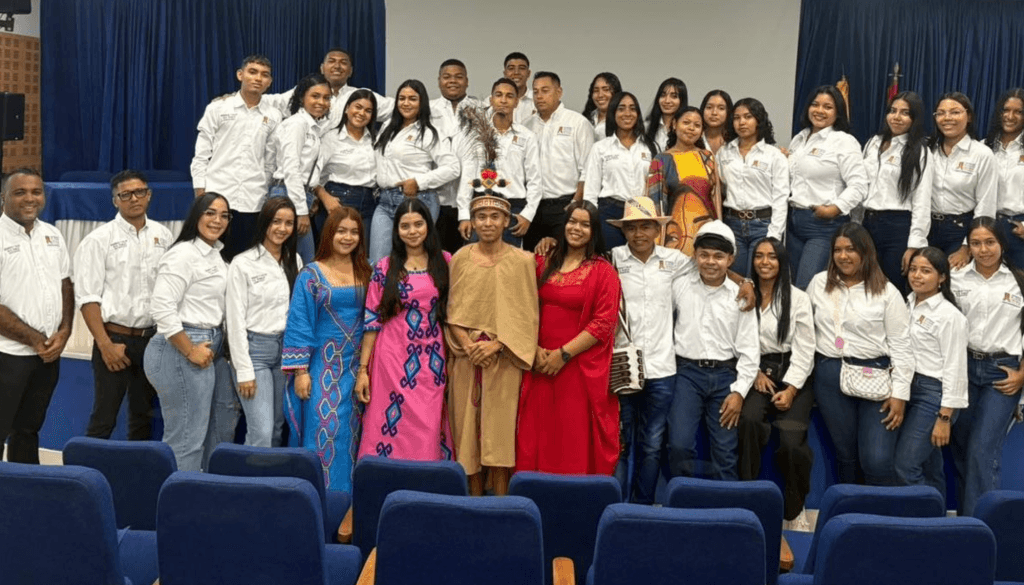 Estudiantes de Seguridad Laboral de la Universidad de La Guajira presentan innovaciones en Cartagena