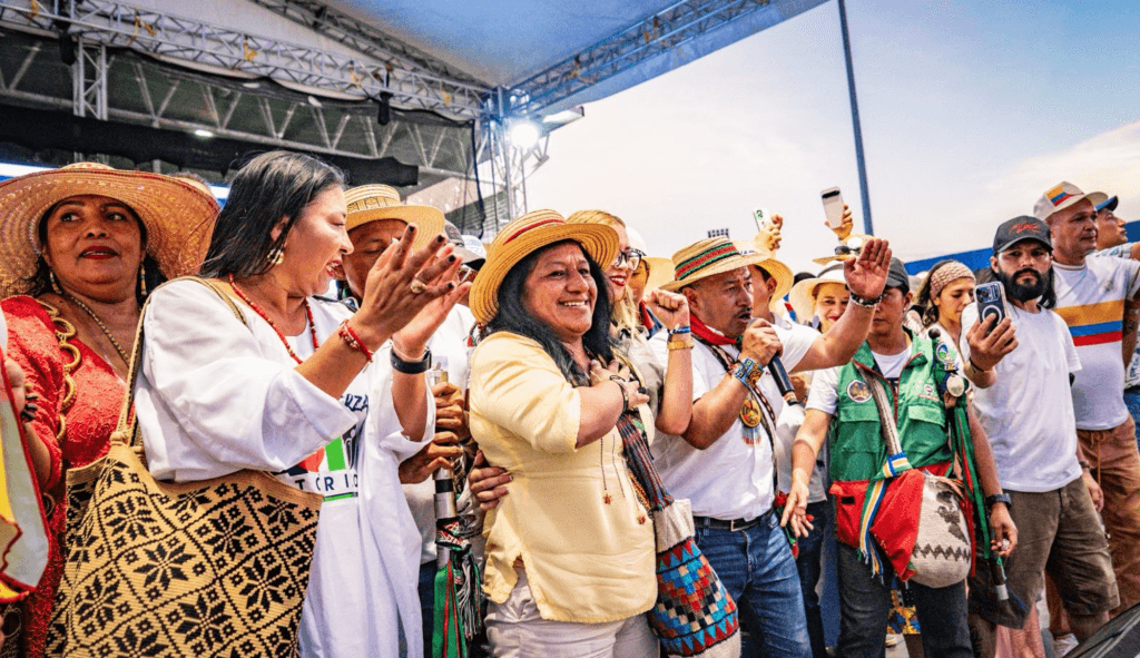 La Guajira respalda masivamente candidatura de Cepeda y Quilcué en encuentro político