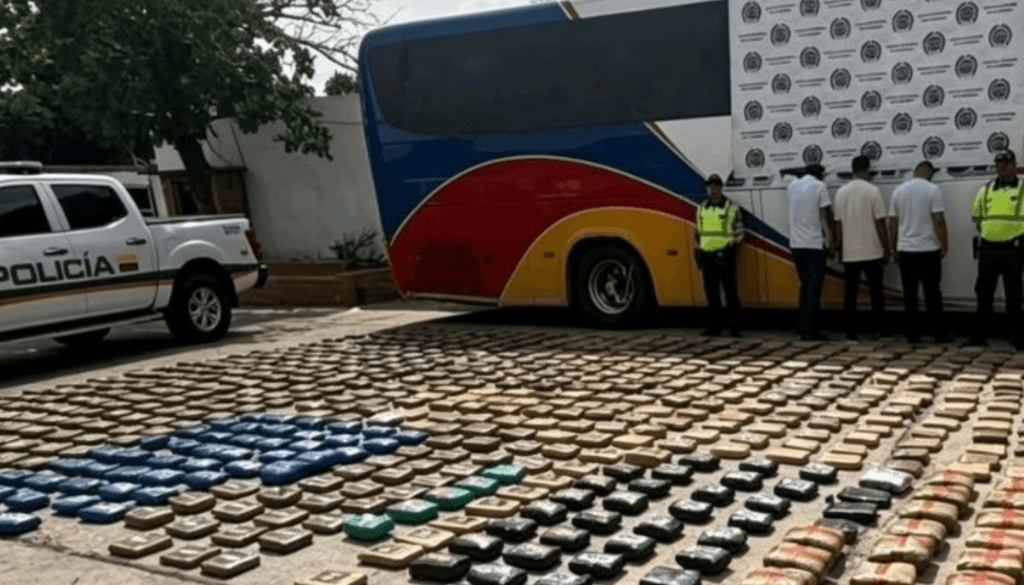 Policía incauta 460 kilos de marihuana en autobús de servicio público hacia Riohacha