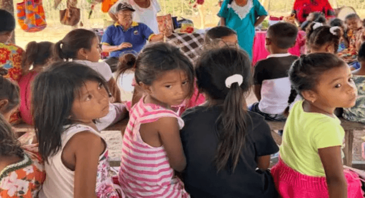 Corte protege derechos de niños Wayuu y ordena crear escuela propia