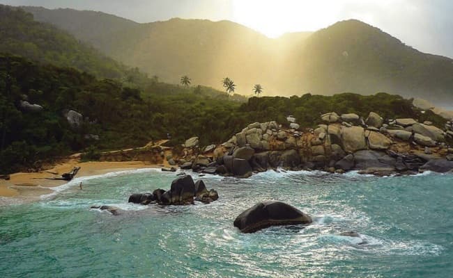 Tayrona, el paraíso que Colombia debe visitar: playas, selva y legado ancestral