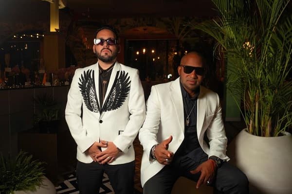 Cubanos conquistan Kazajistán fusionando ritmos latinos con letras de Asia Central