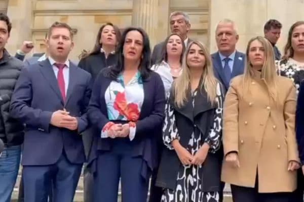 Precandidatos uribistas pausan campaña en solidaridad con Uribe Turbay, en estado crítico tras atentado