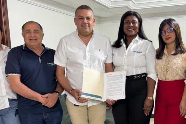 Comfaguajira y Riohacha unen fuerzas para ampliar la educación más allá del aula en 2026