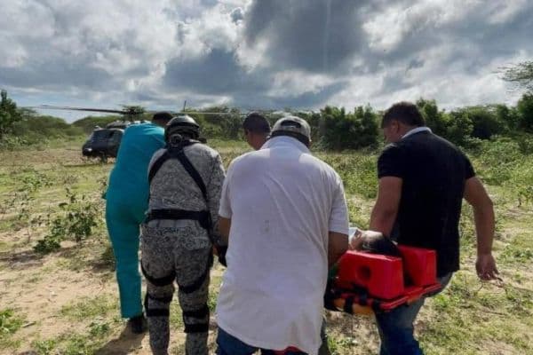 Fuerza Aérea traslada siete pacientes desde la Alta Guajira a Maicao en operación humanitaria