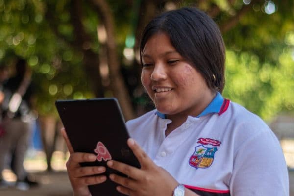 Lenovo lleva tecnología e educación a La Guajira para cerrar la brecha digital