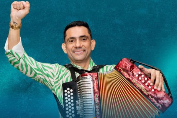 Iván Zuleta gana el Festival Vallenato 2025 y dona el premio a niños de calle