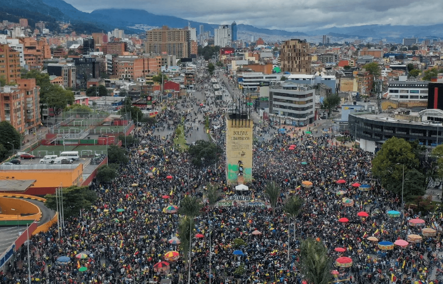 Tribunal de Bogotá: los disturbios de 2021 fueron orquestados por disidencias de las FARC, no un estallido social espontáneo