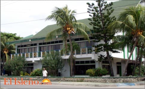 Secretario de Gobierno asumiría temporalmente como gobernador de San Andrés