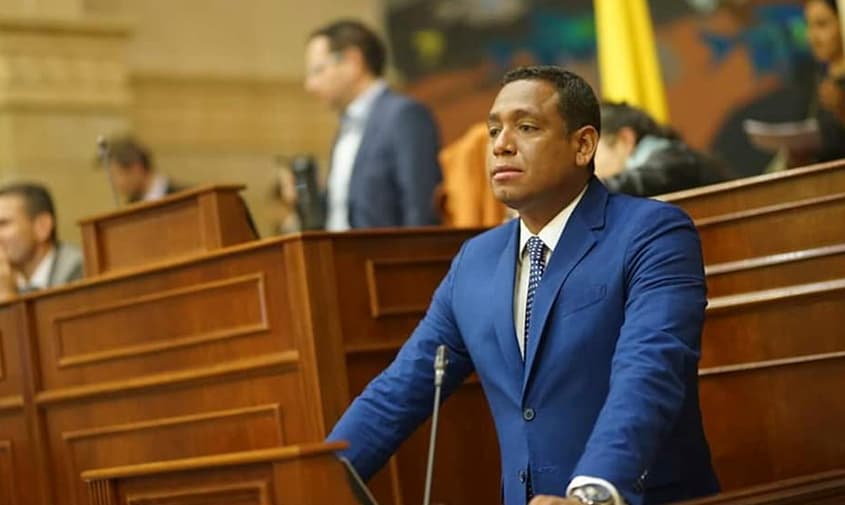 Proyecto de ley busca que aspirantes a empleos públicos en Archipiélago tengan residencia permanente