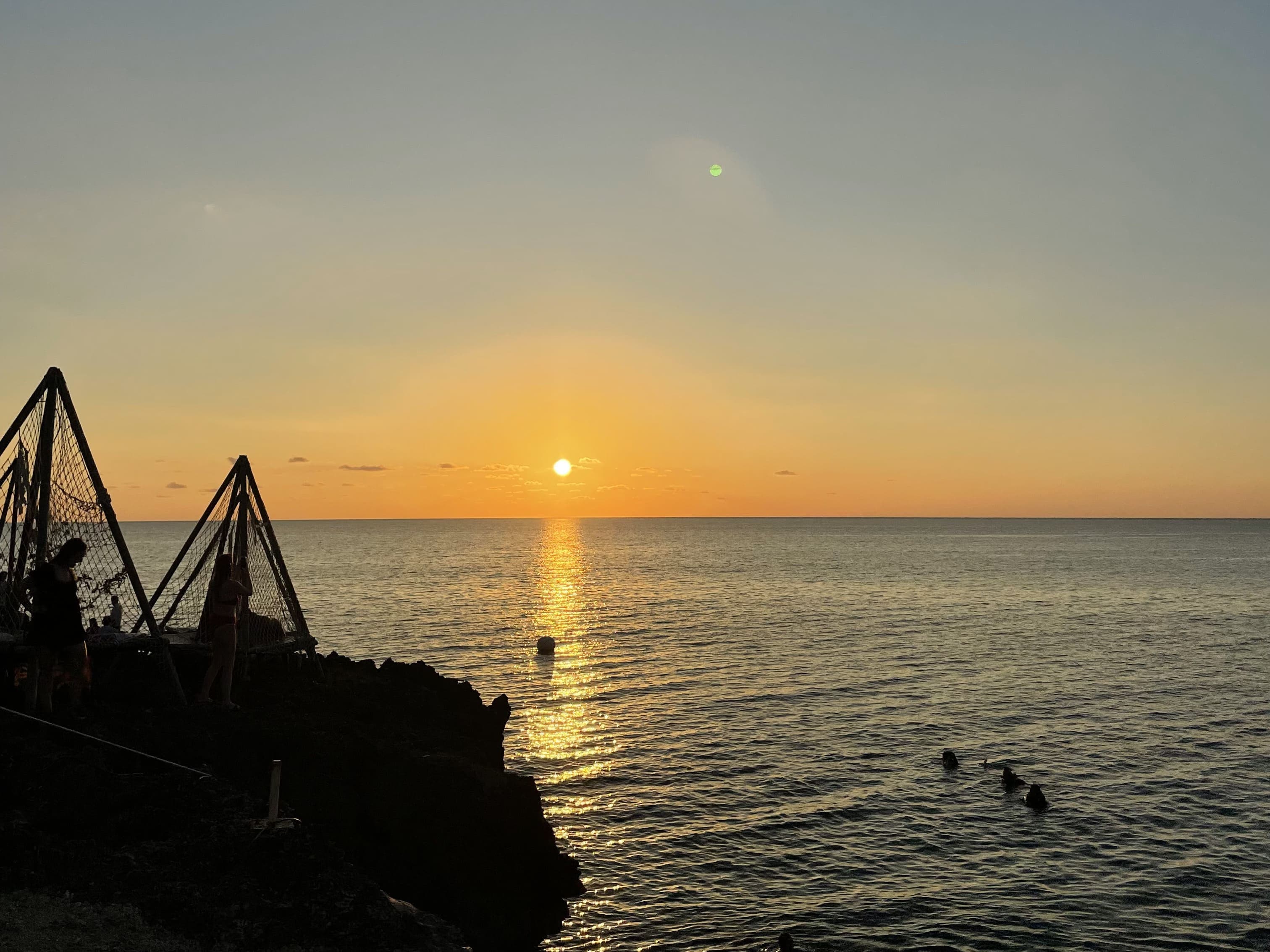 San Andrés tendrá jueves seco con cielo nublado y brisa moderada