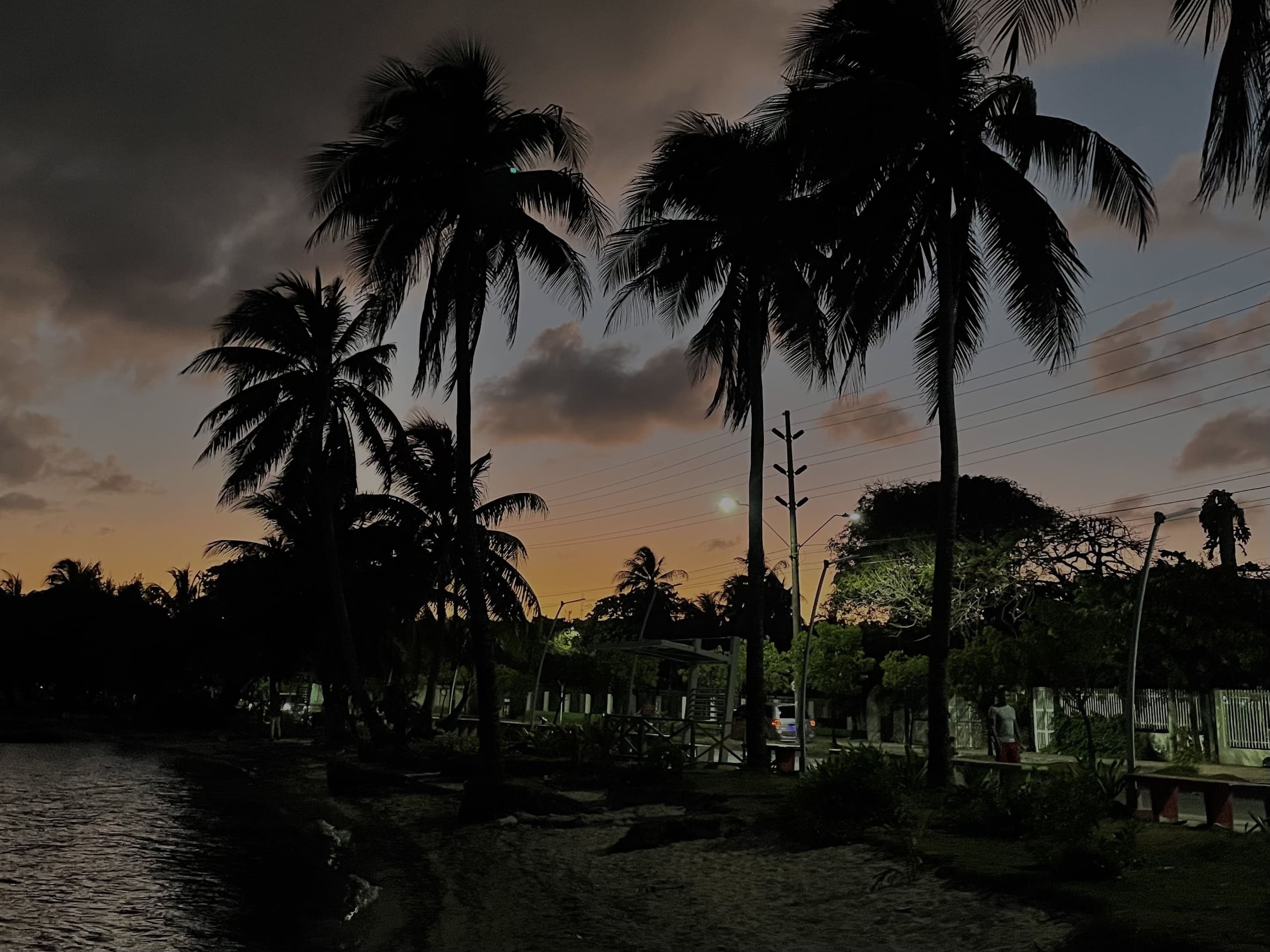 Miércoles de lluvia ligera en el archipiélago: clima variable y mar agitado