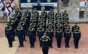 Bolívar recibe cien nuevos policías para reforzar seguridad en norte y sur